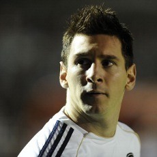 Cruyff: Ada Neymar, Sebaiknya Barca Pikirkan Kemungkinan Jual Messi