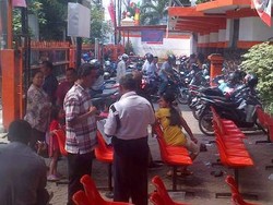 Penerima Balsem Memakai Perhiasan, Kemensos: Emang itu Emas Beneran? 