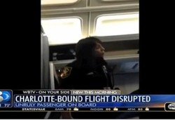 Nelepon Terus, Wanita Ini Didepak dari Pesawat