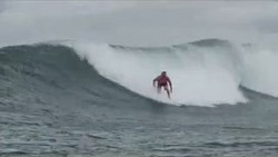 Peselancar Australia Jawara Kejuaraan Surfing Bali