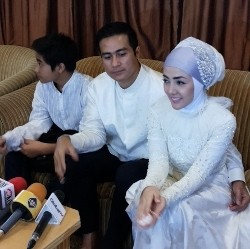 Ikat Bella Sophie, Adjie Pangestu Pinjam Raffi ke Annisa Trihapsari