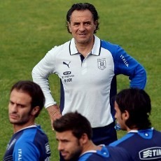 Prandelli: Tak Ada Metode yang Pasti untuk Kalahkan Spanyol