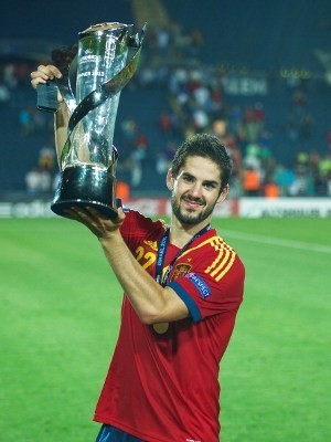 Isco Resmi Bergabung dengan Madrid
