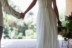 Nikah Sebelum Usia 20 Tahun? Risikonya Anak Lahir Kuntet