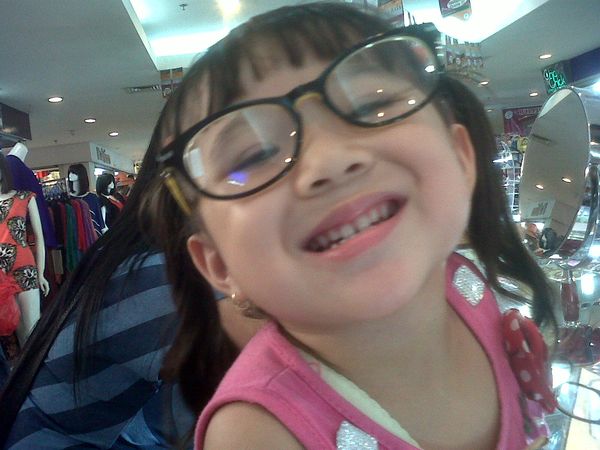 Felisitas Riani Aprilia Rumengan, 3,2 Tahun, Perempuan
