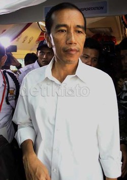 Jokowi Sempat Tidak Pede Diajak Mahfud Bahas Memimpin dengan Hati