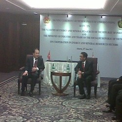 Vietnam Mau Belajar Gali Tambang Batubara ke Indonesia