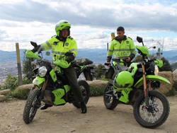 Wah Polisi Kolombia Sudah Mulai Pakai Motor Listrik