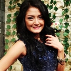 Goyang Manjur Alias Maju Mundur ala Siti Badriah