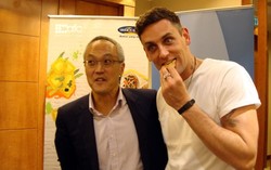 Wah, Chef Aaron Craze Ternyata Doyan Keripik Tempe!