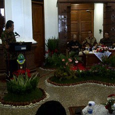 Polemik Soal Iklan, Deddy Mizwar dan Tokoh Jabar Duduk Bersama