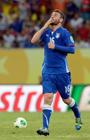 Roma Bisa Saja Jual De Rossi
