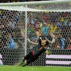 Casillas: Spanyol Beruntung