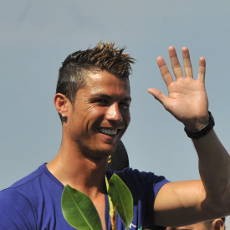 CR7 Diisukan Kembali ke MU, Perez: Dia Bahagia Kok di Madrid