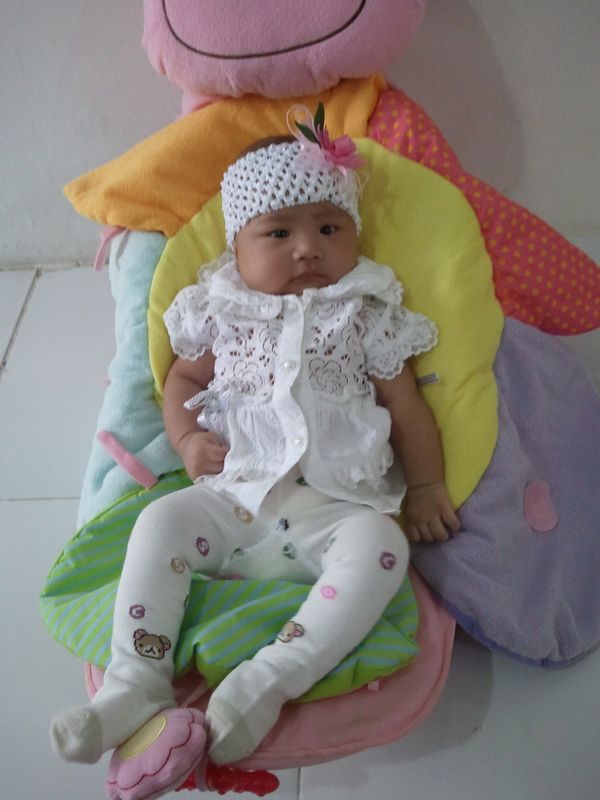 Farisa Zulfa Adriani, 4 Bulan, Perempuan