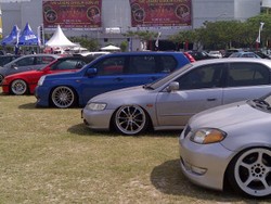 120 Mobil Modifikasi Adu Keren di Jakmodfest 2013