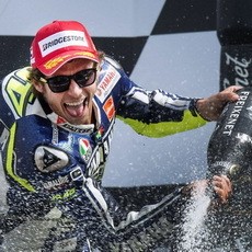 Bahagianya Rossi Usai Menang Lagi