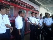 Uji Coba Tiket Elektronik KRL, Dahlan Diam-diam Naik KRL ke Manggarai