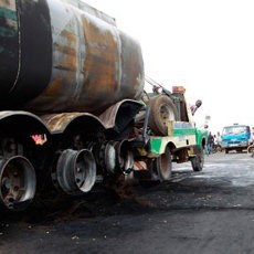 Mobil Tangki Minyak Meledak di Uganda, 31 Orang Tewas