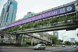 Faktor-faktor yang Mempengaruhi Nasabah Bank Syariah 