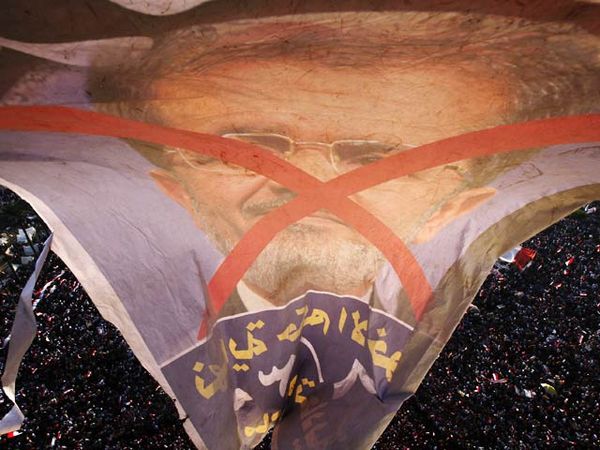 Jutaan Warga Mesir Tuntut Morsi Mundur