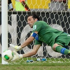 Gagalkan Tiga Penalti, Buffon pun Dipuji