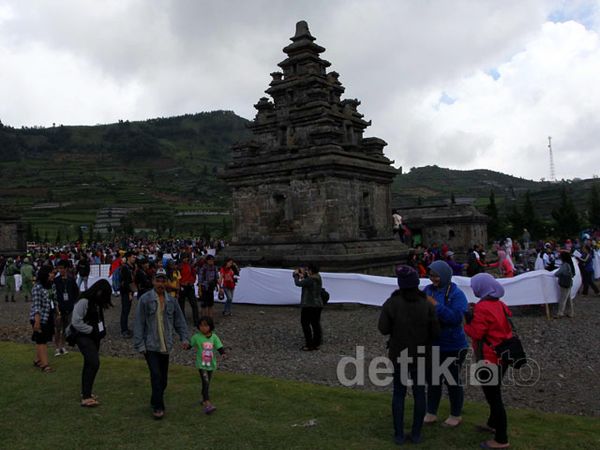 Menikmati Keindahan Dataran Tinggi Dieng