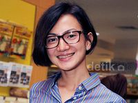 Wanda Hamidah Si Pecinta Buku