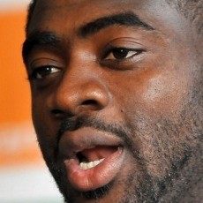 Liverpool Kontrak Kolo Toure Dua Tahun