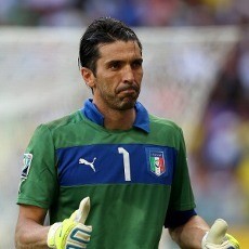 Buffon Masih Bisa Main Hingga Piala Dunia 2018