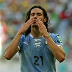 Agen Cavani Diklaim Lakukan Pembicaraan dengan PSG