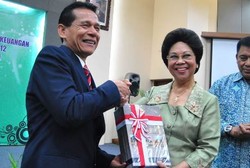 Laporan Keuangan 2012 Dinilai Wajar, Menkes Tetap Tekankan Transparansi