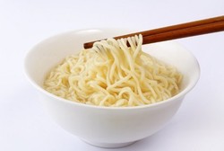 Bikin Cepat Lapar, Bubur dan Mi Instan Tak Cocok Dimakan Saat Sahur