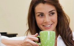 Hati-hati, Minuman Ini Bikin Gigi Kuning dan Kusam!