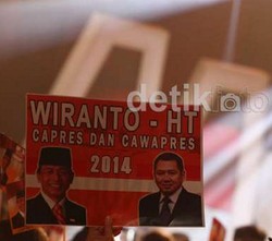  Hanura: Diprotes Fuad Bawazier Cs, Duet Wiranto-HT Jalan Terus