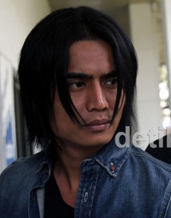 Penyanyi Deddy Dores Lolos Jadi Bakal Wabup Garut, Charly Gagal
