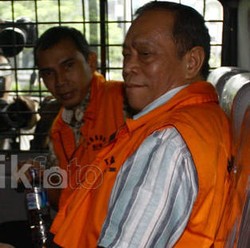 KPK Kirim Berkas 3 Tersangka Lahan Makam ke Pengadilan