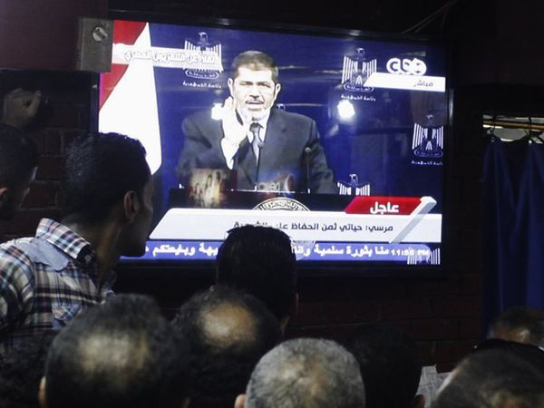 Morsi Menolak Mundur