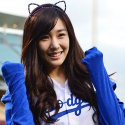 3 Member SNSD Diundang Lagi ke Dodger Stadium