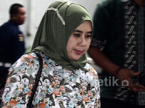 Istri Kedua Rusli Zainal Diperiksa KPK