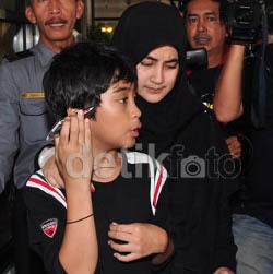 Putra Mendiang Uje Azan Magrib Live di Trans7 Selama Ramadan