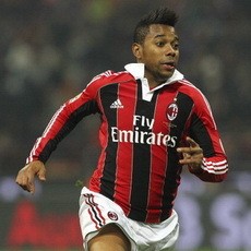 Santos Belum Menyerah Kejar Robinho