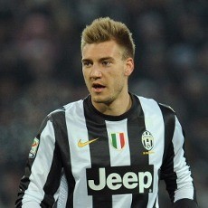 Bendtner Merapat ke Frankfurt