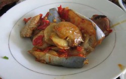Rumah Makan Minang Raya: Lamak Nian Ayam Gulai Plus Sambal Terong Jengkol