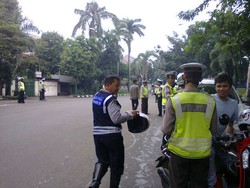 Polisi Gelar Operasi Patuh di Jaksel, 80 Pemotor Kena Tilang