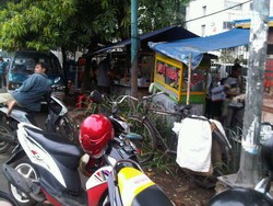 Curhat PKL: Pak Ahok, KTP Saya Tegal