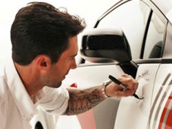 Maroon 5 Meracik Mobil dan Motor