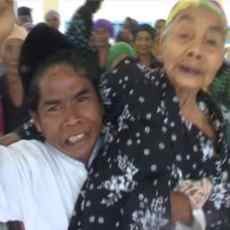 Tak Masuk Data Penerima Balsem, Warga Mengamuk di Balai Desa