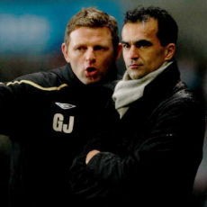 Martinez Bawa 4 Stafnya ke Goodison Park