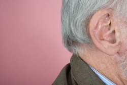 Cacat Otak, Pria Ini Bisa Dengar Orang Bicara Sebelum Bibirnya Bergerak